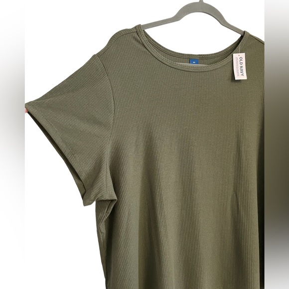 NWT Rib-knit Cropped Fit Tee - Picture 3 of 4